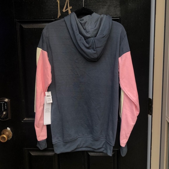 Tri-color hoodie from Truth Substance - Picture 2 of 4